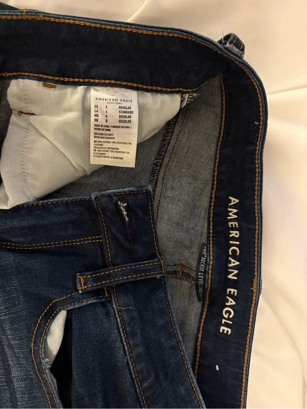 American Eagle Outfitters Dark Wash Distressed Skinny Jeans - Picture 3 of 4